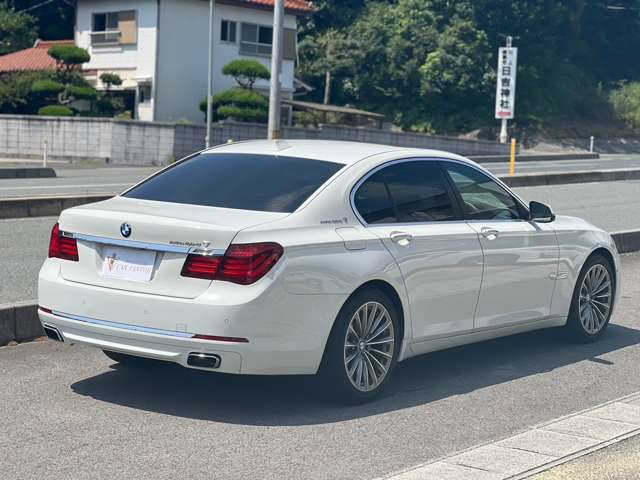 BMW 7シリーズ 1-3